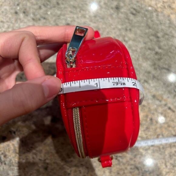 Marc Jacobs Cross body red round bag NWOT - Picture 13 of 16